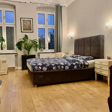 Spacious 3br 2 Bathrooms Nadodrze Center Apartman Wrocław